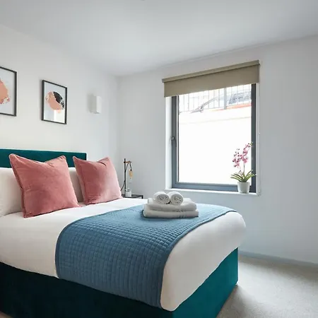 Hammersmith Mews By Viridian Apartments London Exterior photo