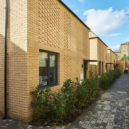 Hammersmith Mews By Viridian Apartments London Exterior photo