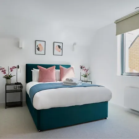 Hammersmith Mews By Viridian Apartments London Exterior photo